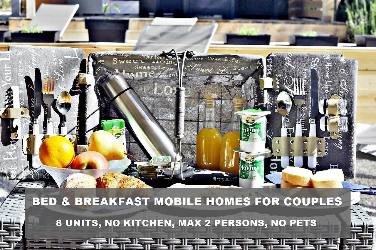 Boutique Mobile Homes Ulikarovinj (Adults Only)